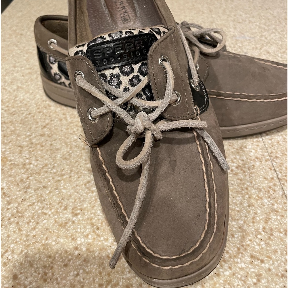 SperryTopsiders-NEWw/o tag-W9-grey-leopard skin-ADORABLE-smoke/pet free home